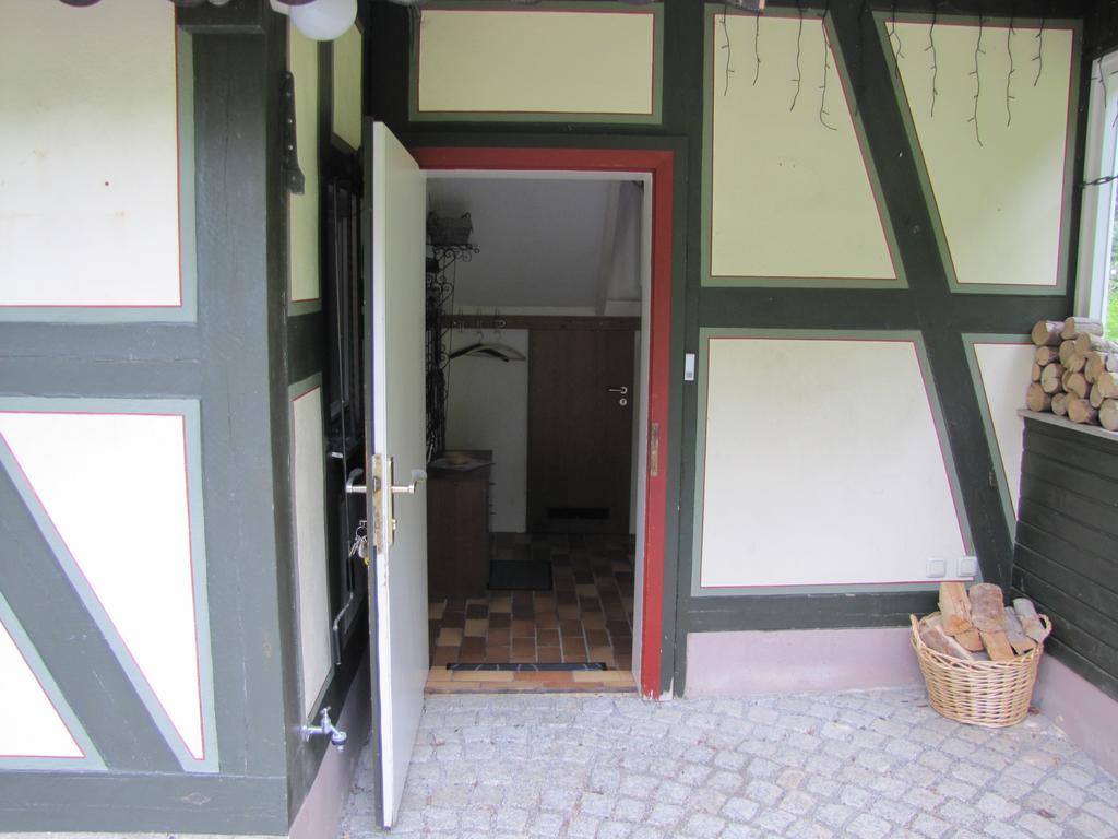 Hof Guttels Waldgasthof Ferienpension Rotenburg an der Fulda Exterior photo